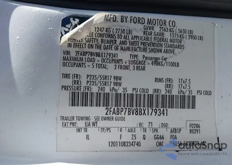 2011 Ford Crown Victoria Police Interceptor z USA, uszkodzony, nr VIN 2FABP7BV8BX179341